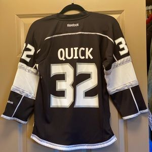 Authentic NHL jersey. #32 QUICK.  LA Kings. Youth size Small